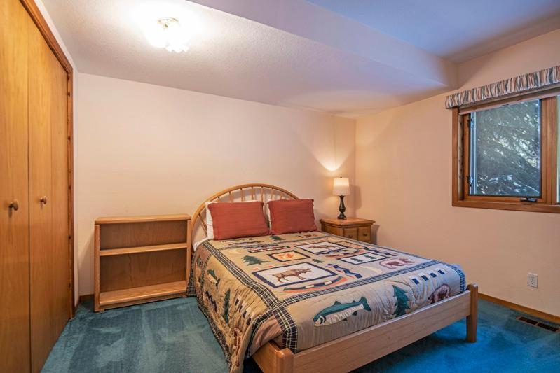 Deschutes Riverfront Home Sunriver Zewnętrze zdjęcie