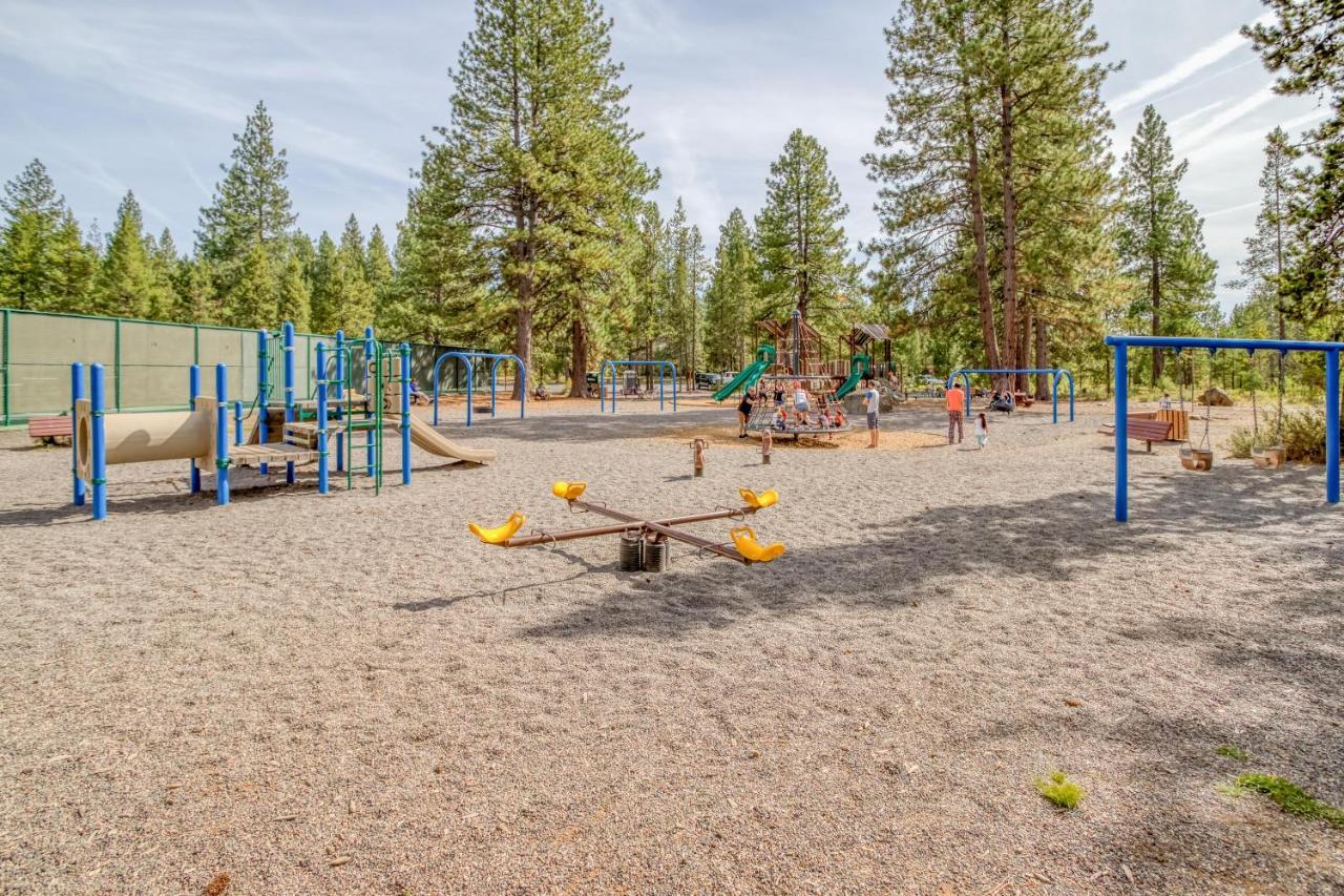 Deschutes Riverfront Home Sunriver Zewnętrze zdjęcie